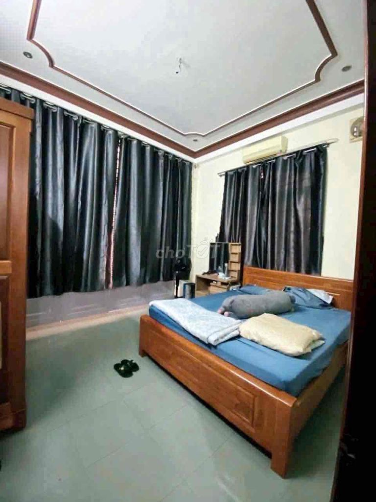 rent space: Five x28 fin interior, ten million.