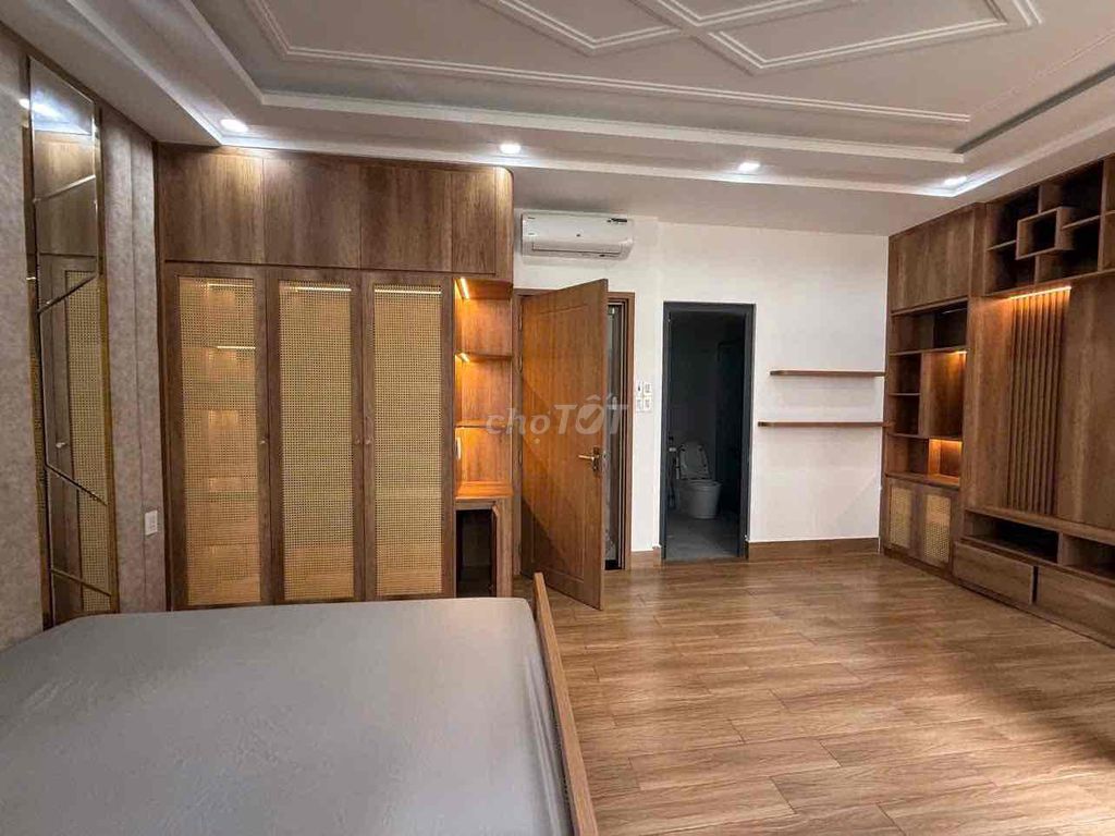 Rent the original Nhà Bè bedrooms plus 5 toilets full of property 25 million a month.