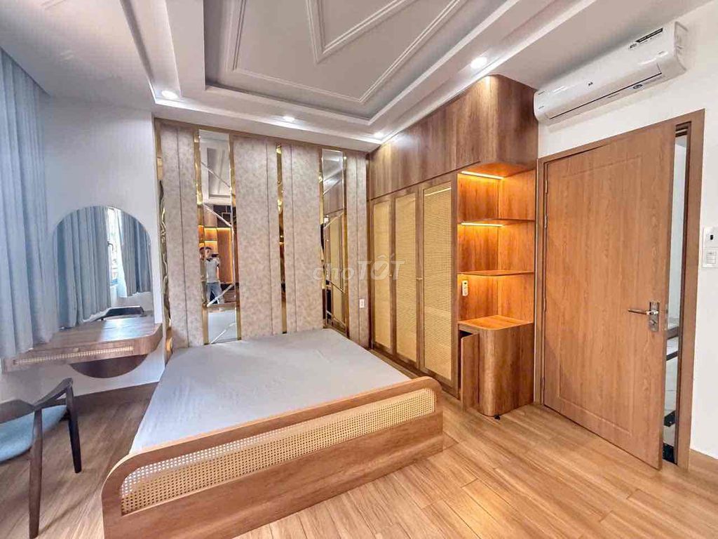 Rent the original Nhà Bè bedrooms plus 5 toilets full of property 25 million a month.