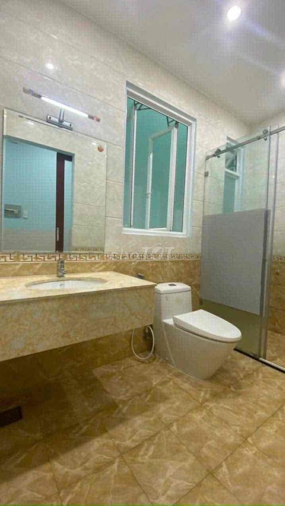 Rent the entire Bình Thới district 11 4 bedrooms
