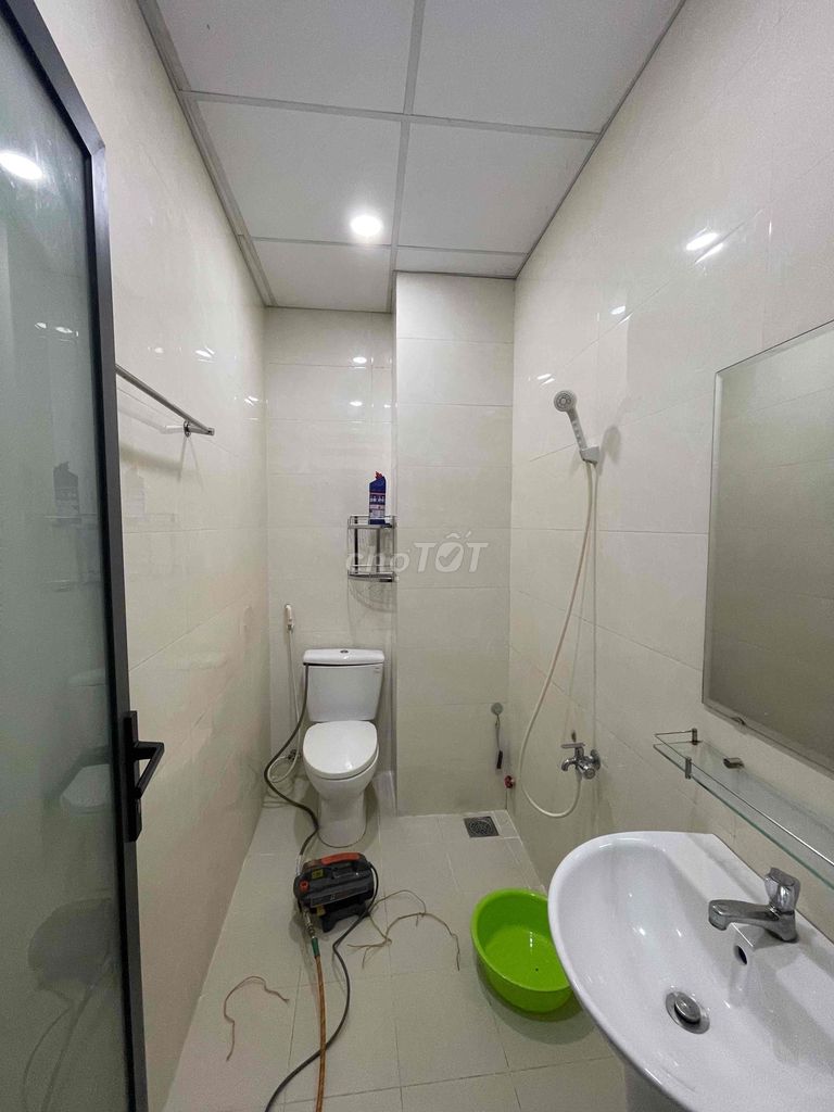Rent a Đồng Xoài 4 x8 1 .3th floor bedroom 3 toilets full interior