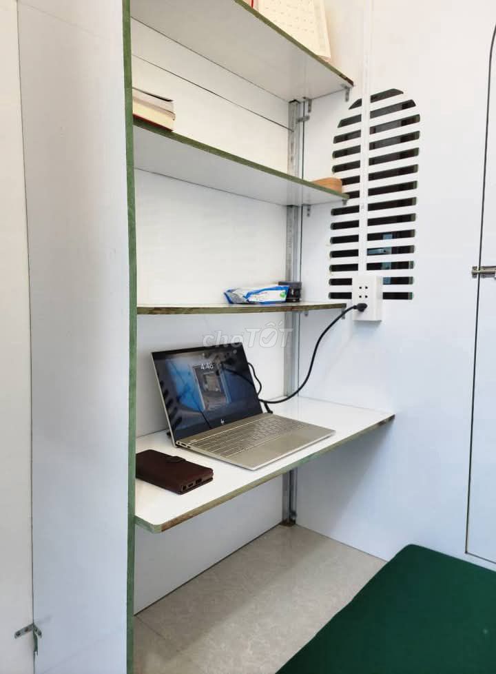 The sleepbox, the private hostel, 419 revolutions, August, District 3