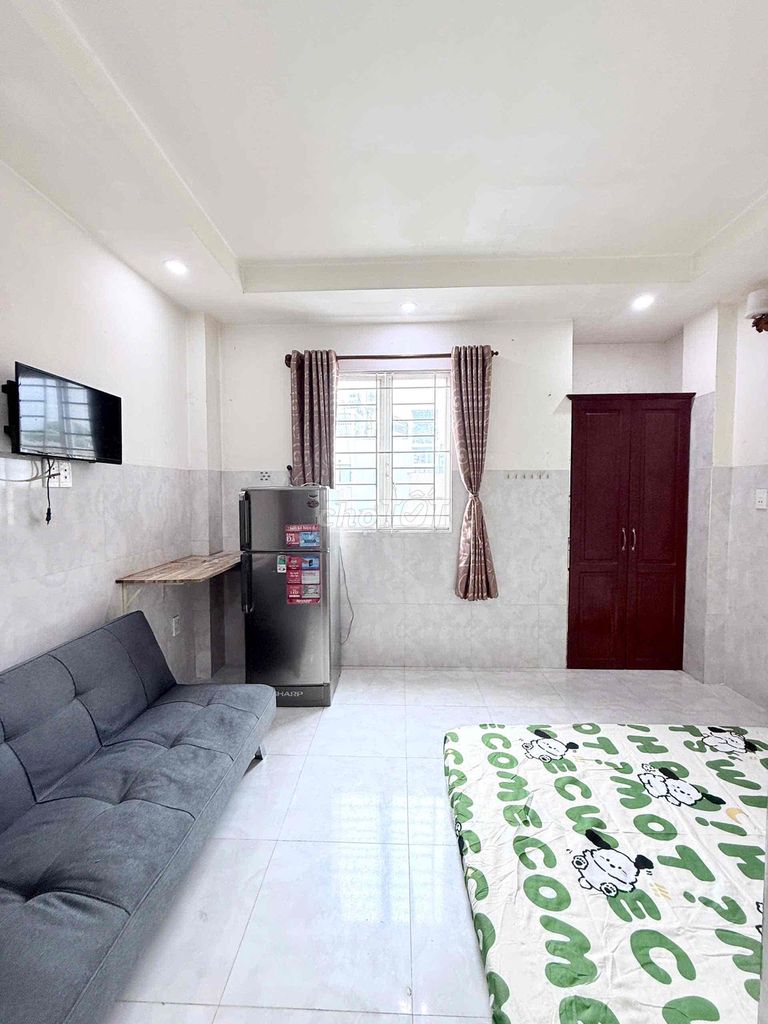 The Cold House, Sofa, tv, Private toilet, Wash Machine near the Constitution University