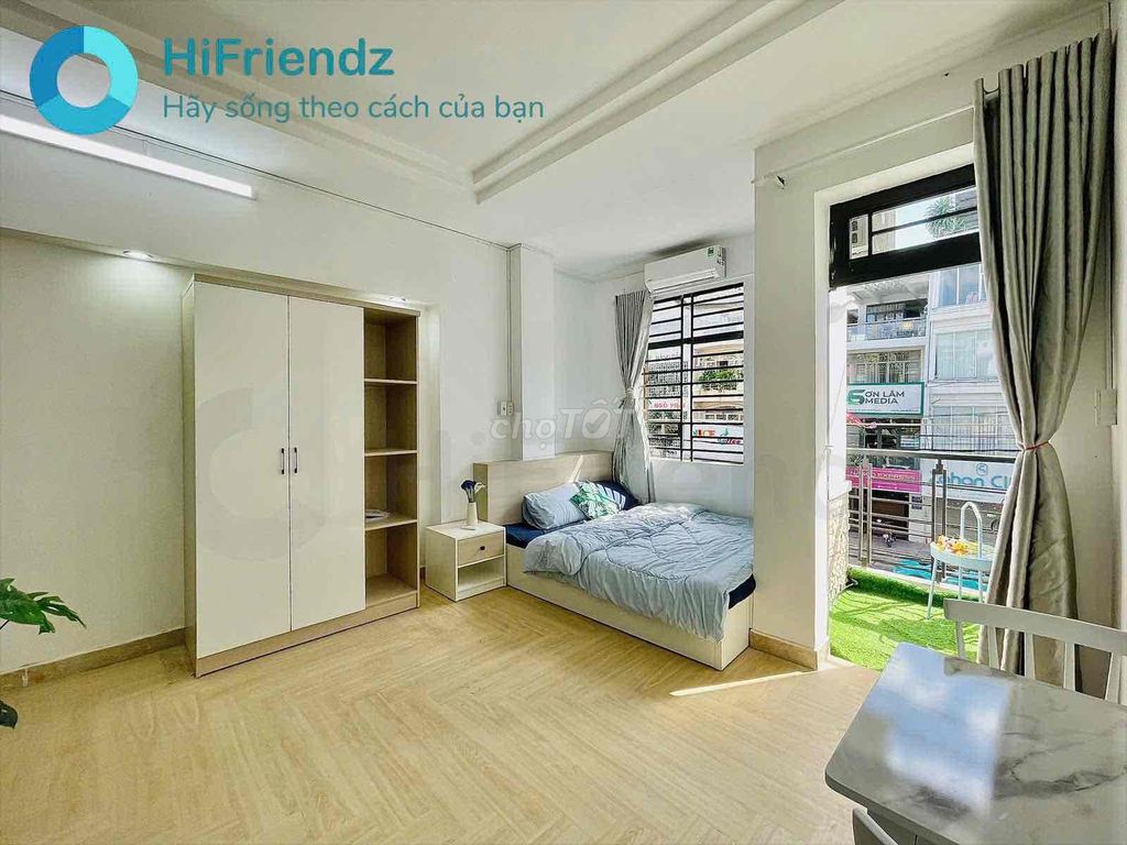 The balcony studio - full interior - clear Chu Văn An.