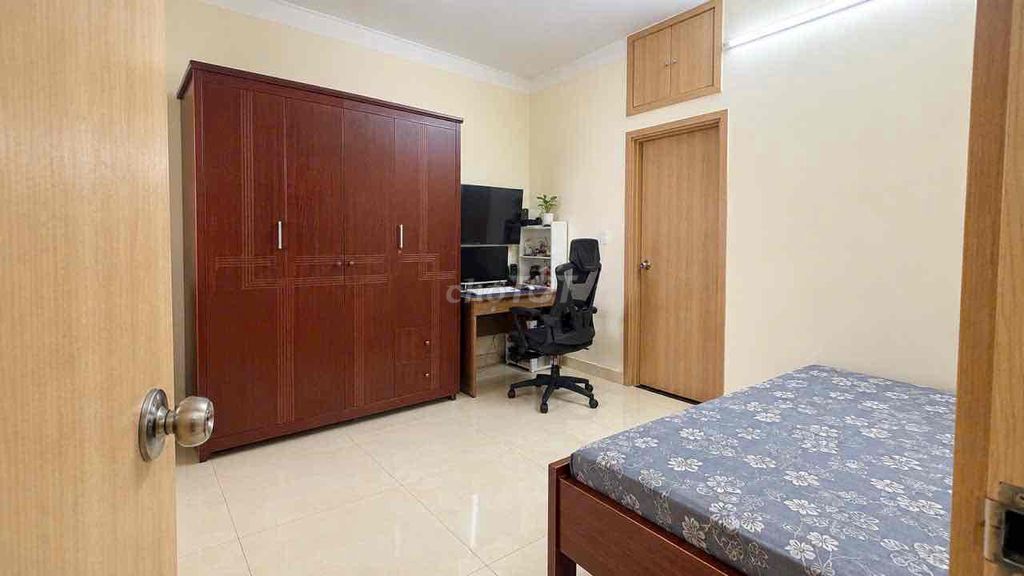 Rent apartment 40 meters 2 full interiors only 6 million a month.