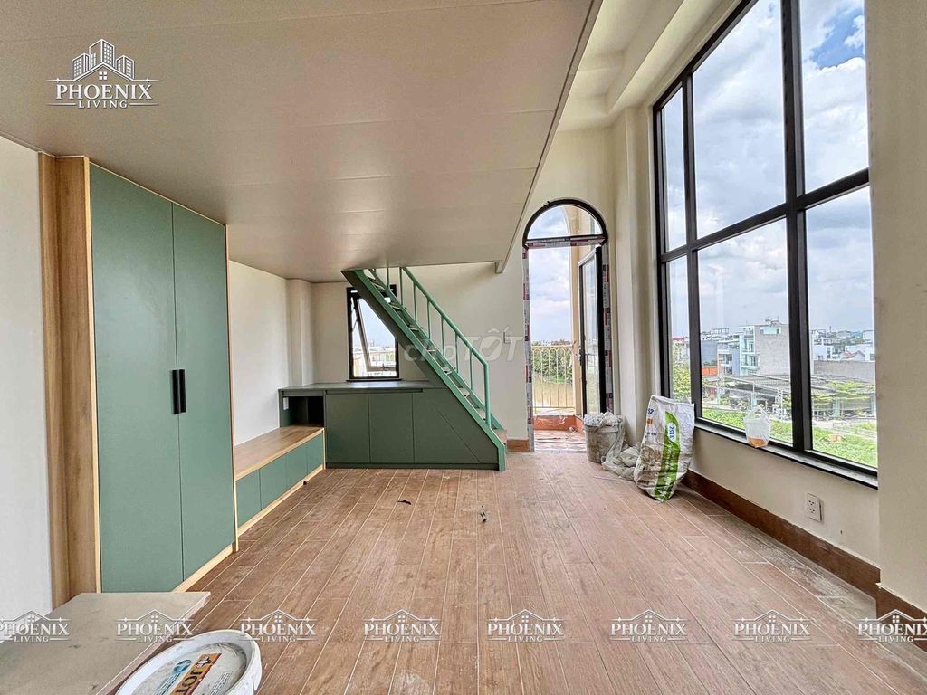 Your 40-foot service apartment built 100 percent of electricity and water.