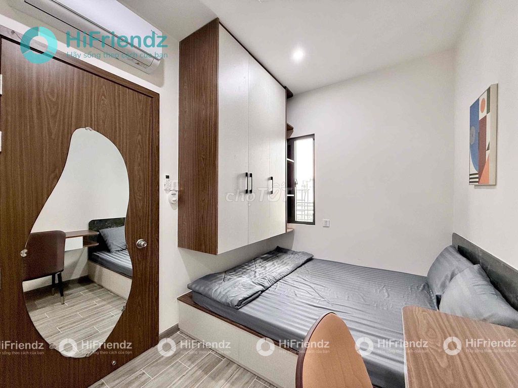 A full mini apartment next to a long chain