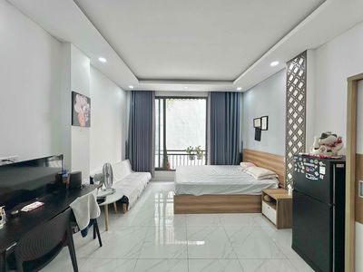 apartment one. Bedroom 43 M2 clear balcony. Full interior closes the writer.
