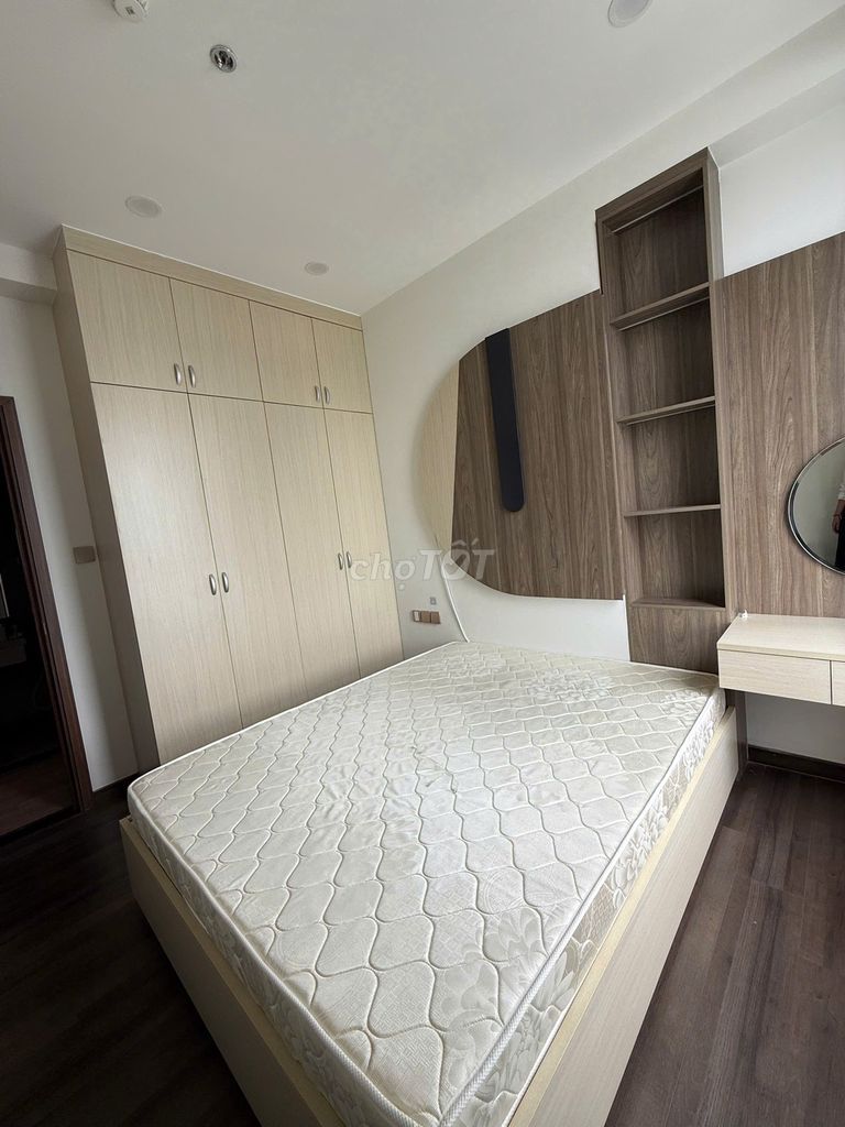 The corner of the three bedroom is full view of the city at Park View Army.
