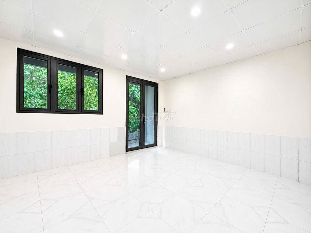 Two bedrooms, two bedrooms, 50 M2 toilets in the south sea church.