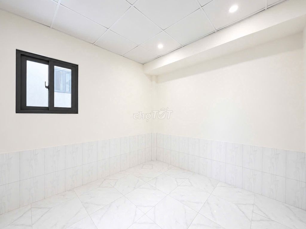 Two bedrooms, two bedrooms, 50 M2 toilets in the south sea church.
