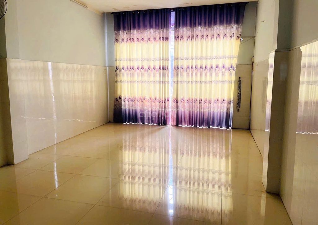 rents 536 / Âu Cơ - 710 Tân Bình 4 x 17 M cast. 1 alley 7 M