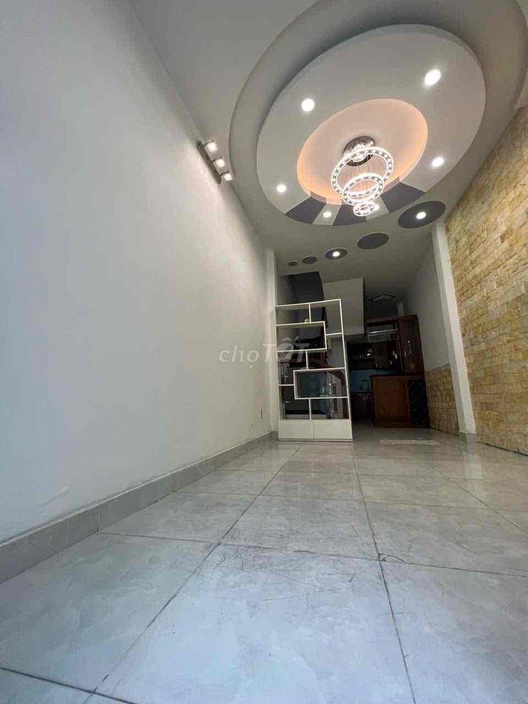 The homeowner needs to rent Nhiêu Tứ right into the Pai Phú Nhuận.