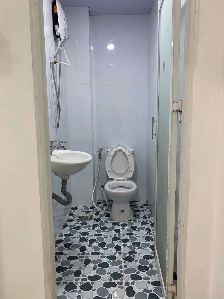 8 million5 2 bedrooms - 1/ Lê Trọng Tấn, near commercial college, war school