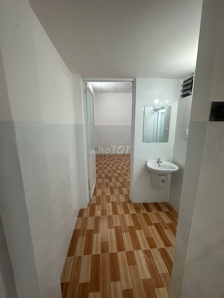 Rent a Tân Sơn Nhì-P Tân Sơn Nhì 4x20 M. Two bedrooms, two toilets.
