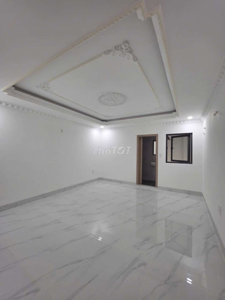 Nice house - 4 bedroom, 5 toilets - internal route 10 M - 14 million