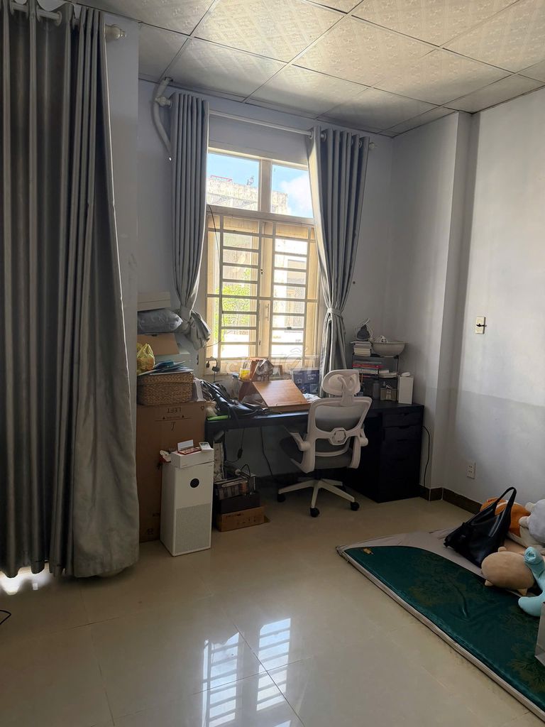 Rent 20 feet clean, 98/27, air conditioning, 17th Street, P. Tân Thuận Tây