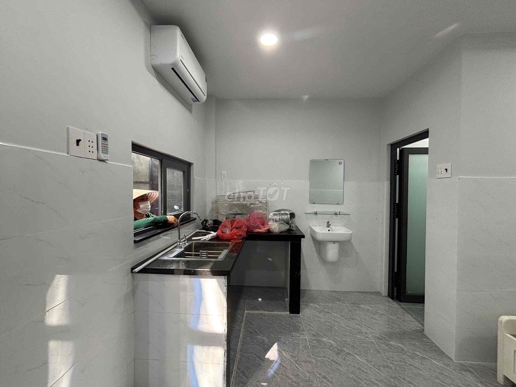 Opening a bedroom/studio near the Americas, the Americas, District 7