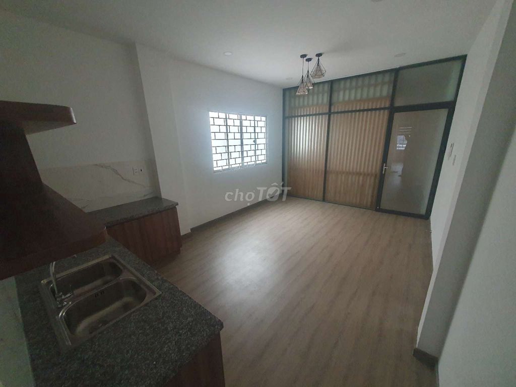 Rent the Lê Hồng Phong P Room. The Aspi Garden (Old Ten)