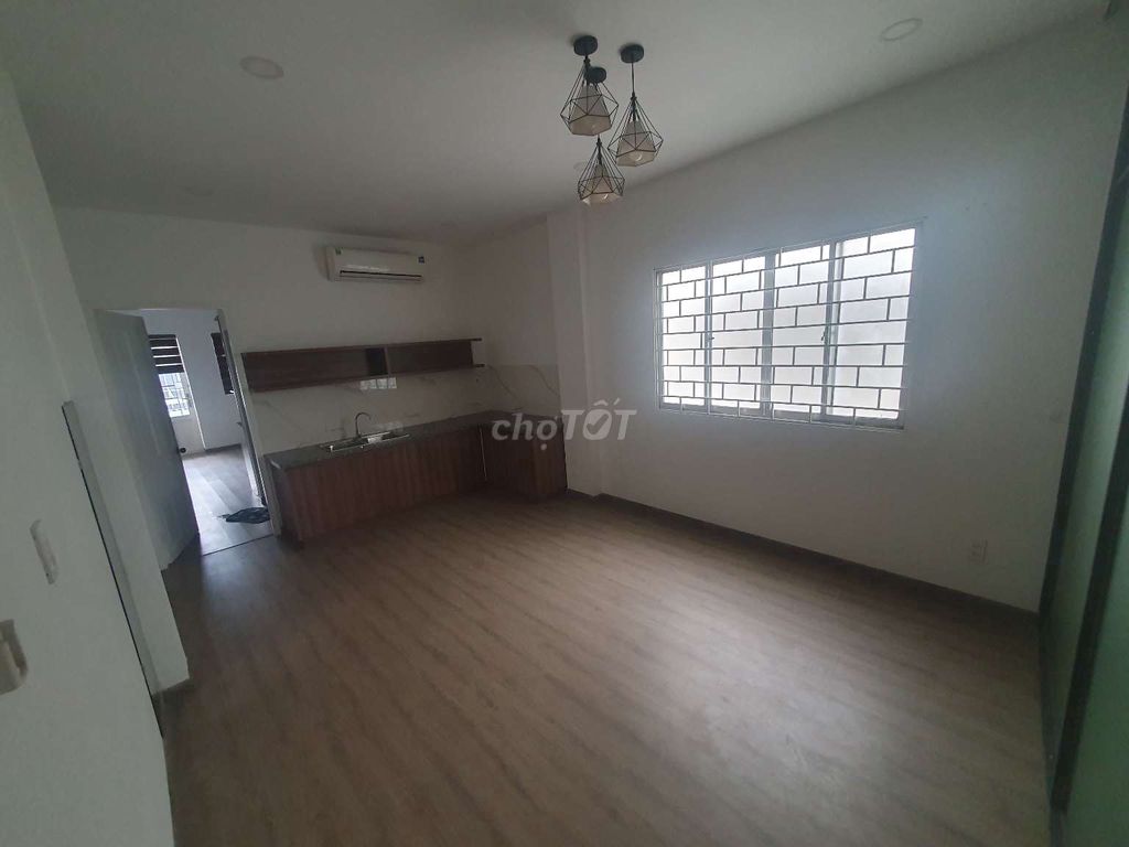 Rent the Lê Hồng Phong P Room. The Aspi Garden (Old Ten)