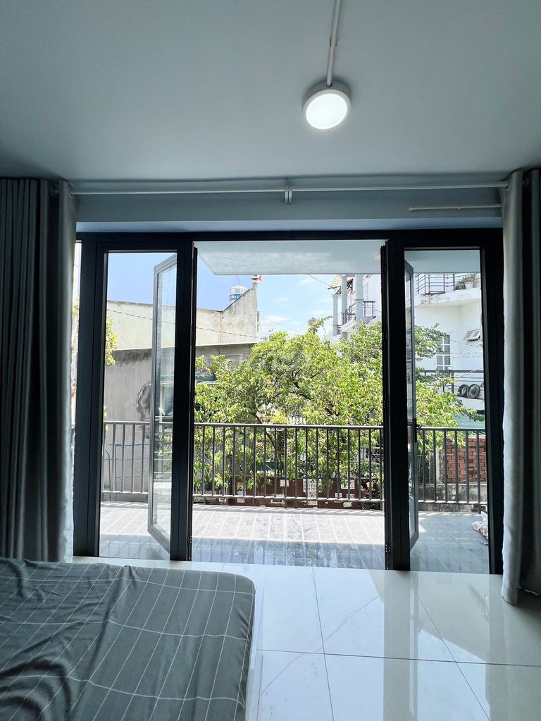 I've just opened up a nice room! 30 m2 400 Dương Quảng Hàm