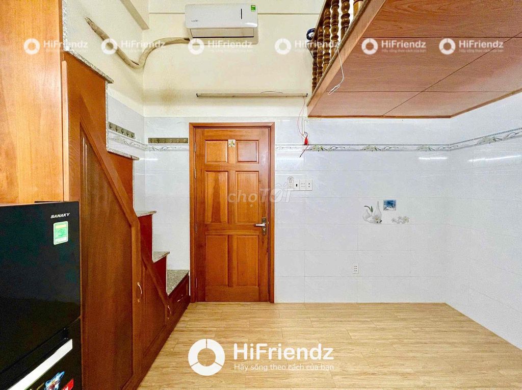 The apartment is full of 7-7 - just Mã Lò - free car + service