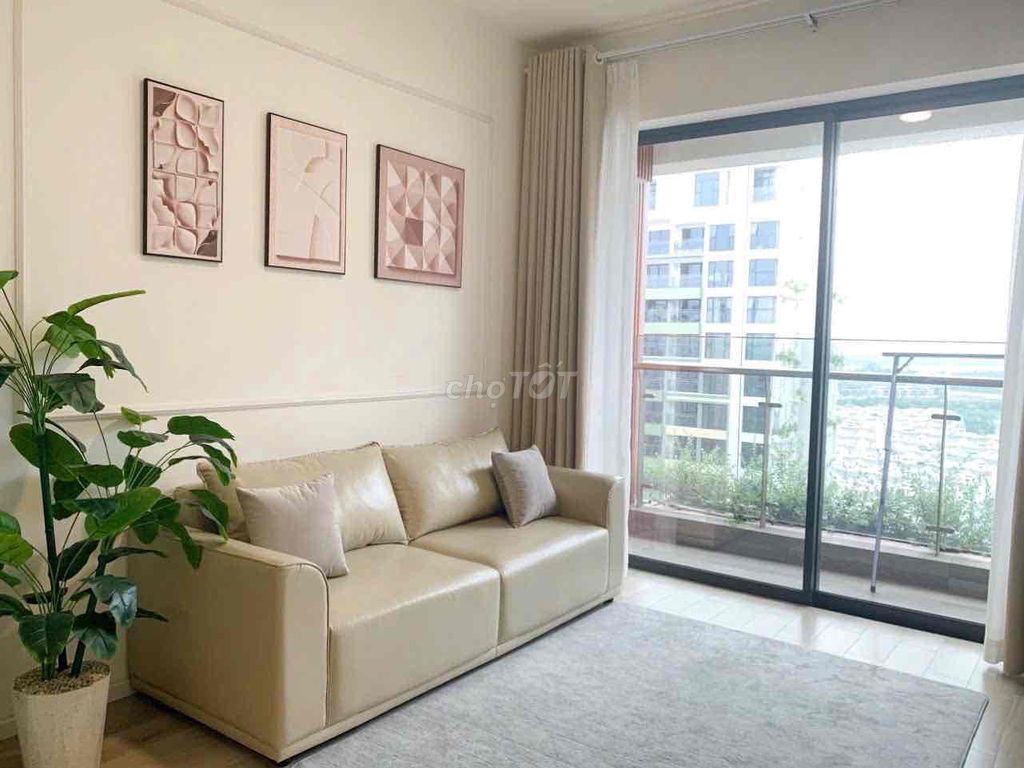 Rent an apartment across the street of Avevard-- management fee.