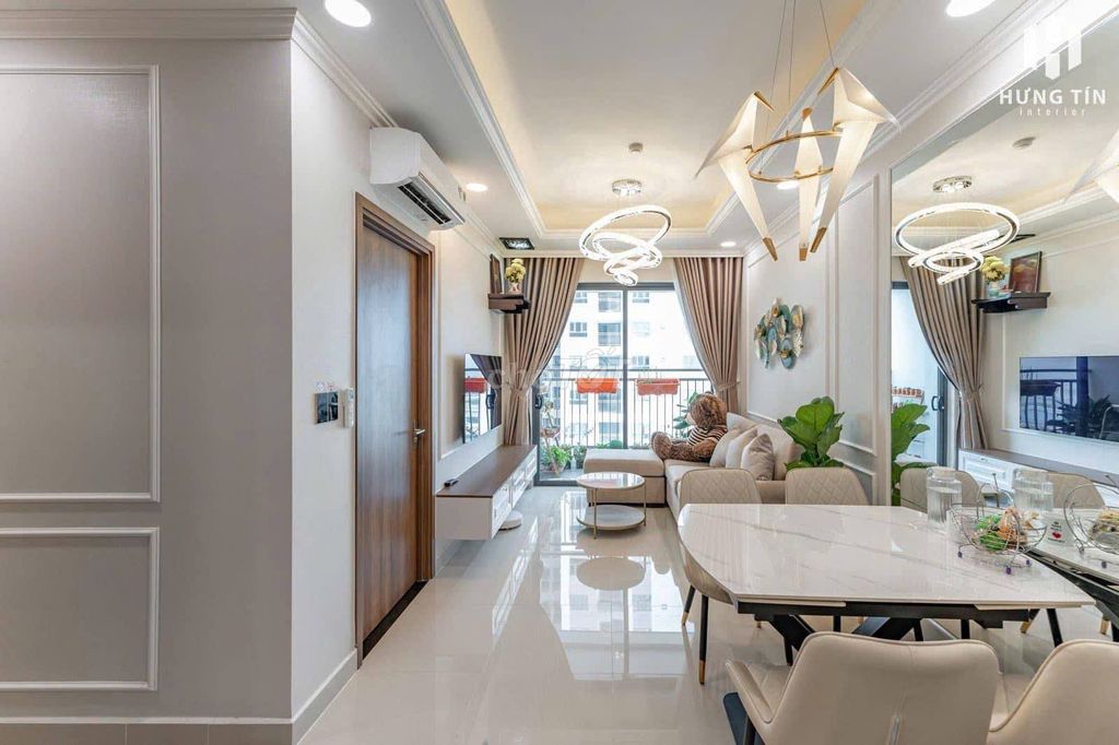 Two bedrooms-- two riverside district toilets, full interior of only 11 million!