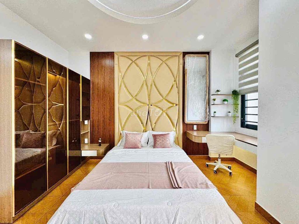 Nice new home hiding out in Phan Huy Ích-712.