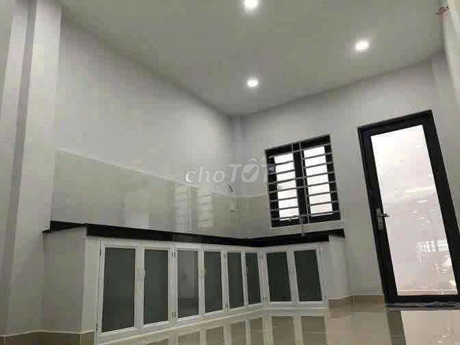 Rent a cash house - Phan Văn Trị.