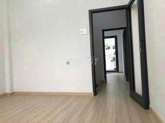 Rent a cash house - Phan Văn Trị.