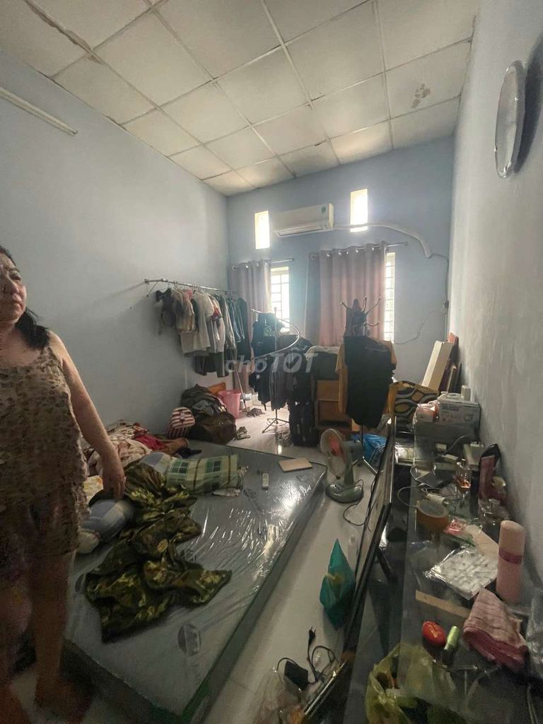 Small business front house, near Phan Ho University