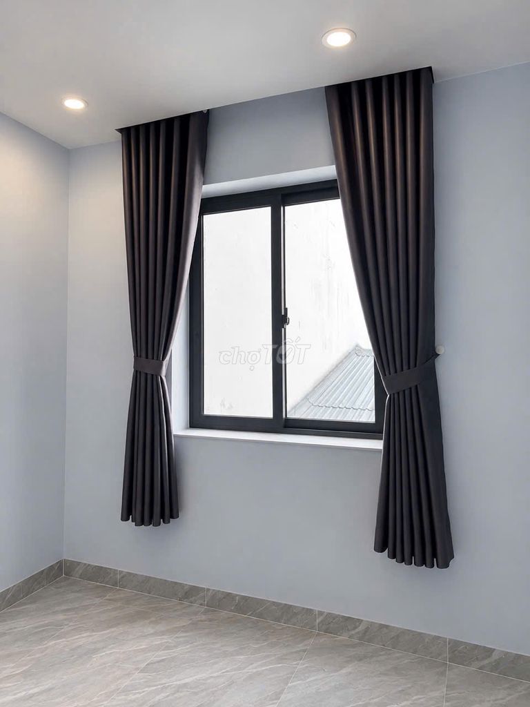 Rent a new room with a balcony elevator in Bình Hưng Hoà B.