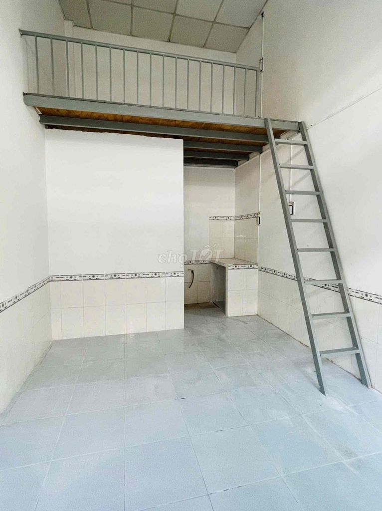 Guarded lodgings, kitchen shelves, fingerprint gates, Free two cars.