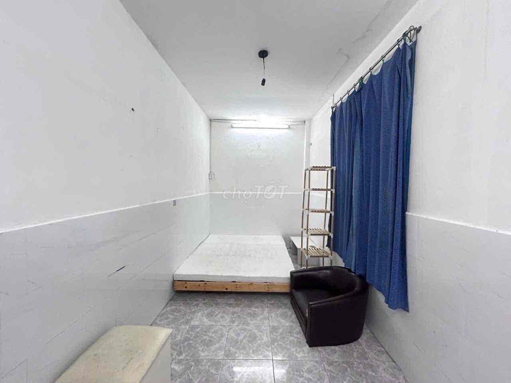 Rent the original Phó Đức Chính, Bình Thạnh – 4 x20 meters, 1 ground 1.