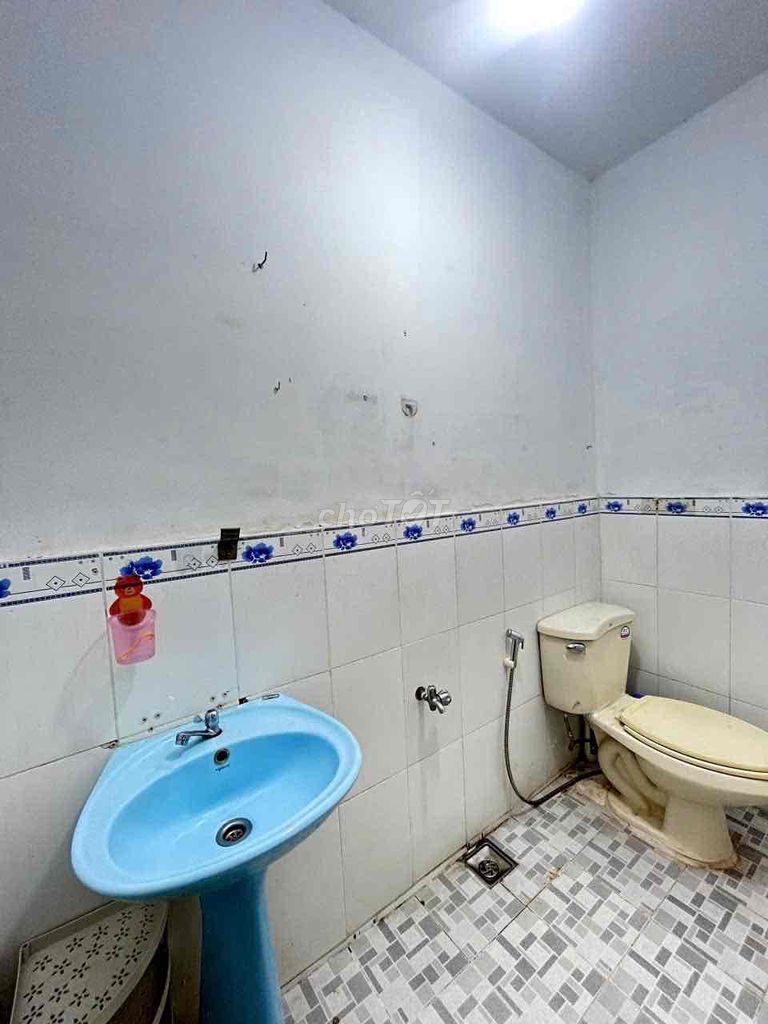 Rent the original Phó Đức Chính, Bình Thạnh – 4 x20 meters, 1 ground 1.