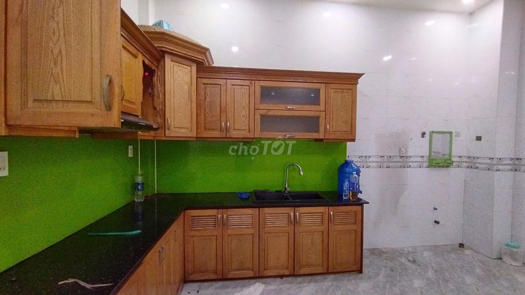 Rent an area street house:4 x14 at 11 million per second, 3 floors, 0-3,Tam Bình,Thủ Đức
