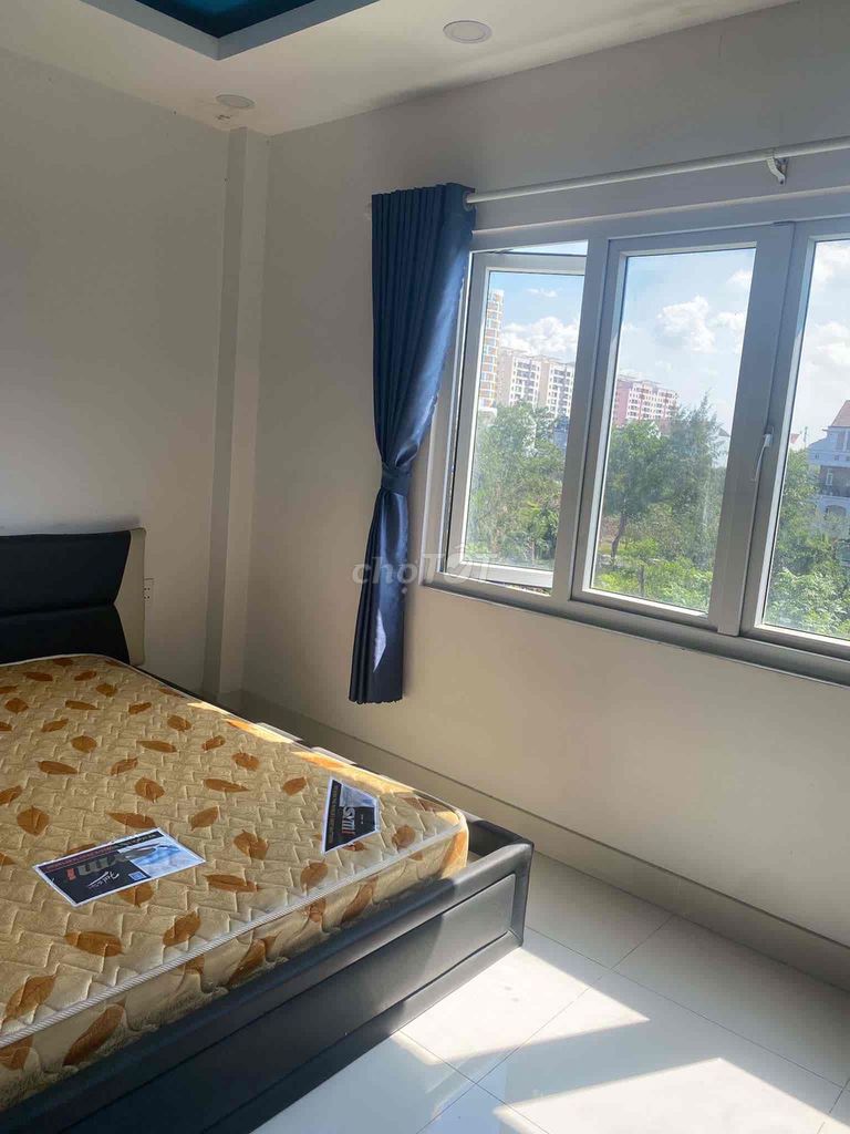 Rent room.