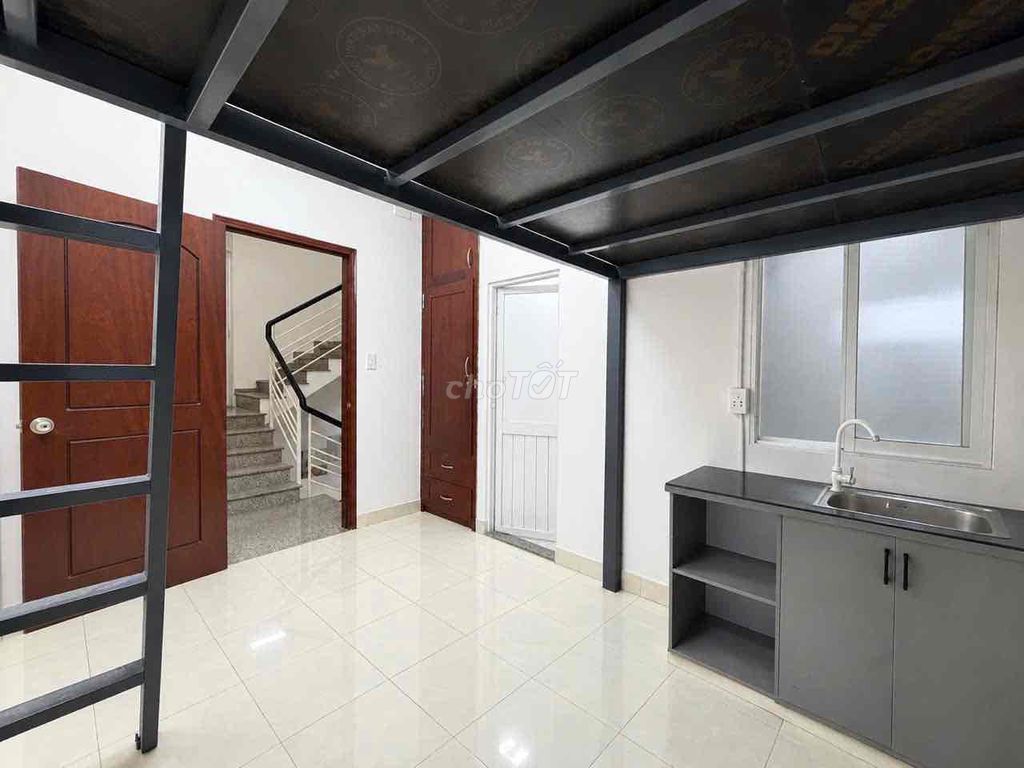 high-price guard ready air conditioning close to aeon Tân Phú