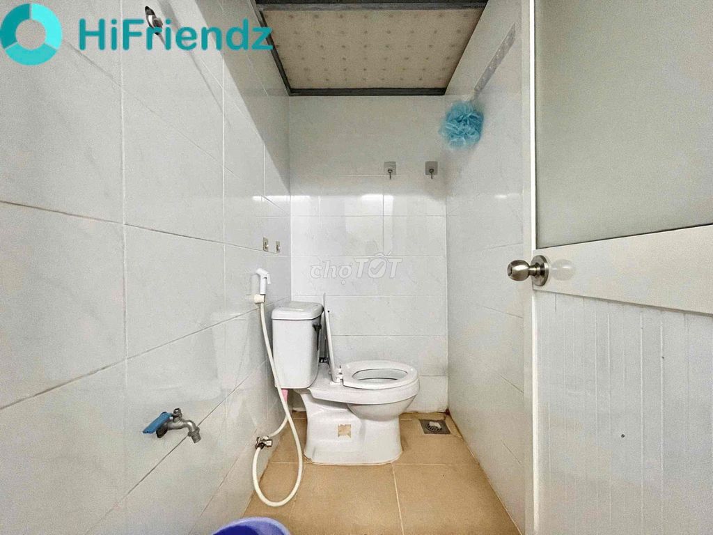 Rooms have been held, air conditioning, 2.8 million in private toilets.