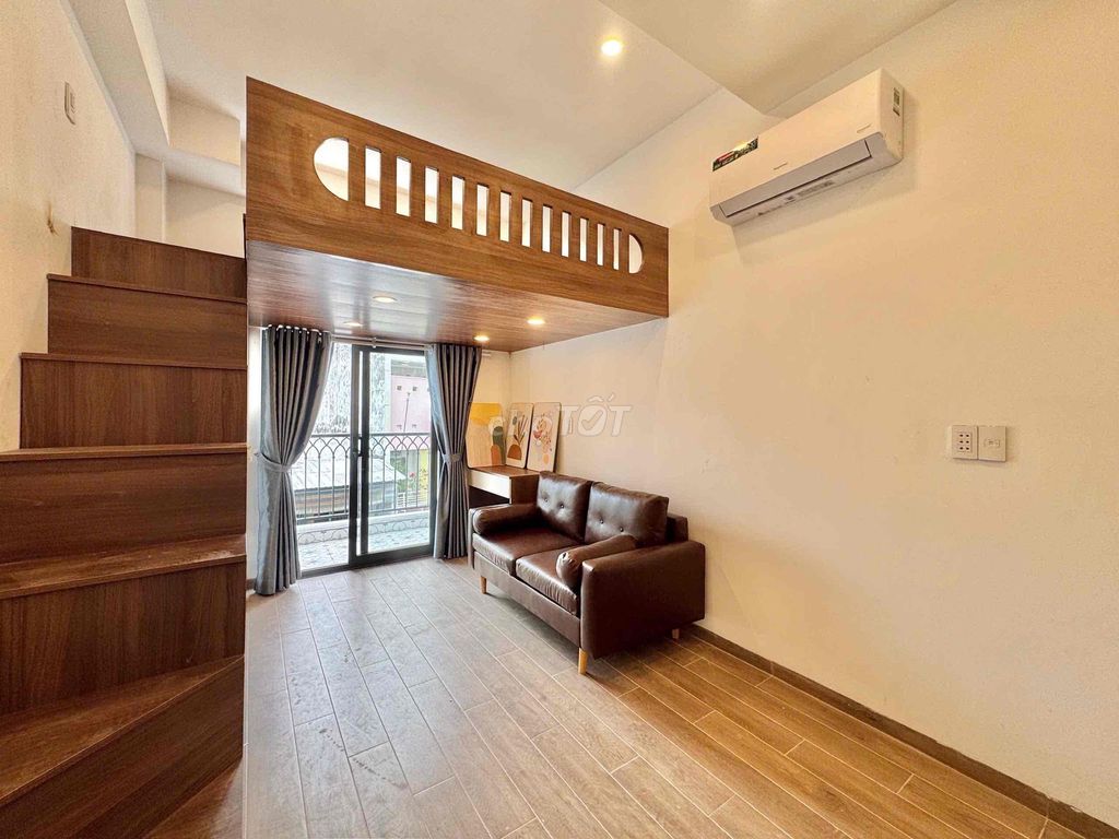 The balconies' apartment is full of furniture - newly built at the semi-scarlete.