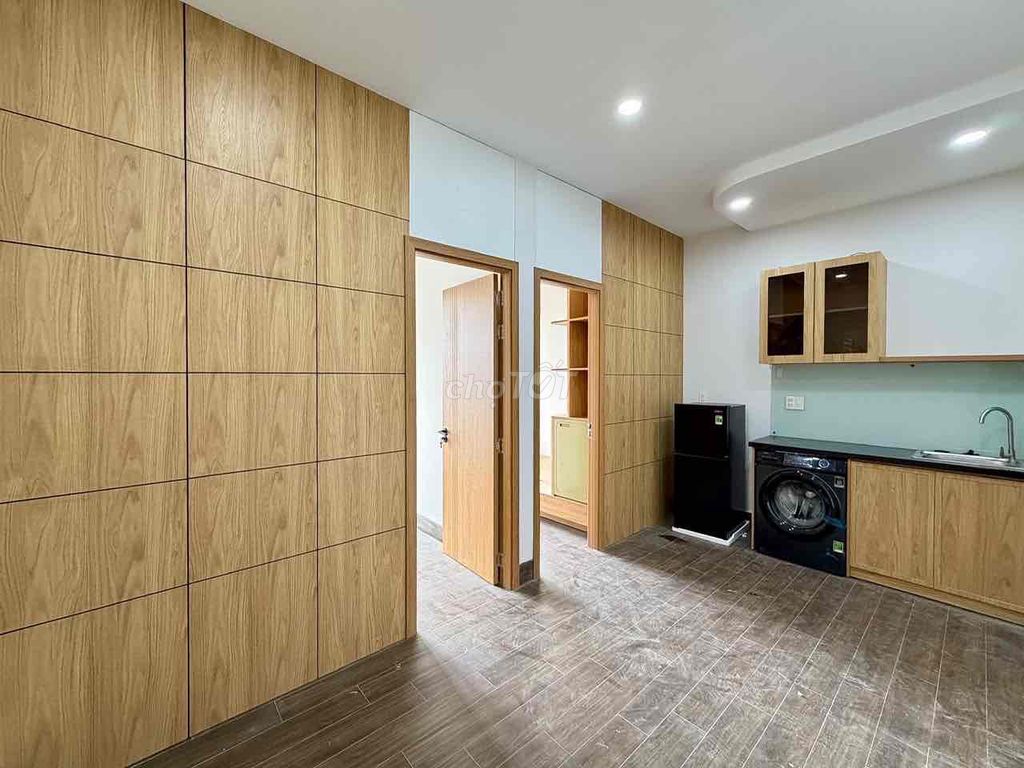 Two bedrooms, one room view river and a balcony balconies