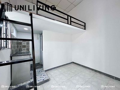 EARLY 3O rooms with guards facing uth