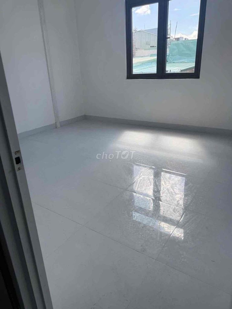 Rent a nice new house near the hbc Thủ Đức Railway.