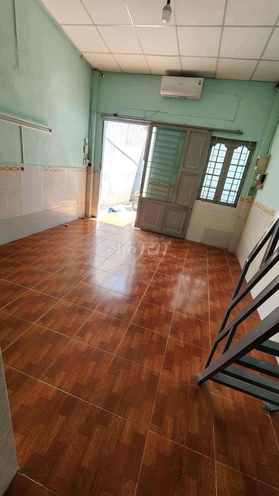 Rent an 256/ Dương Quảng Hàm Gò Vấp alley