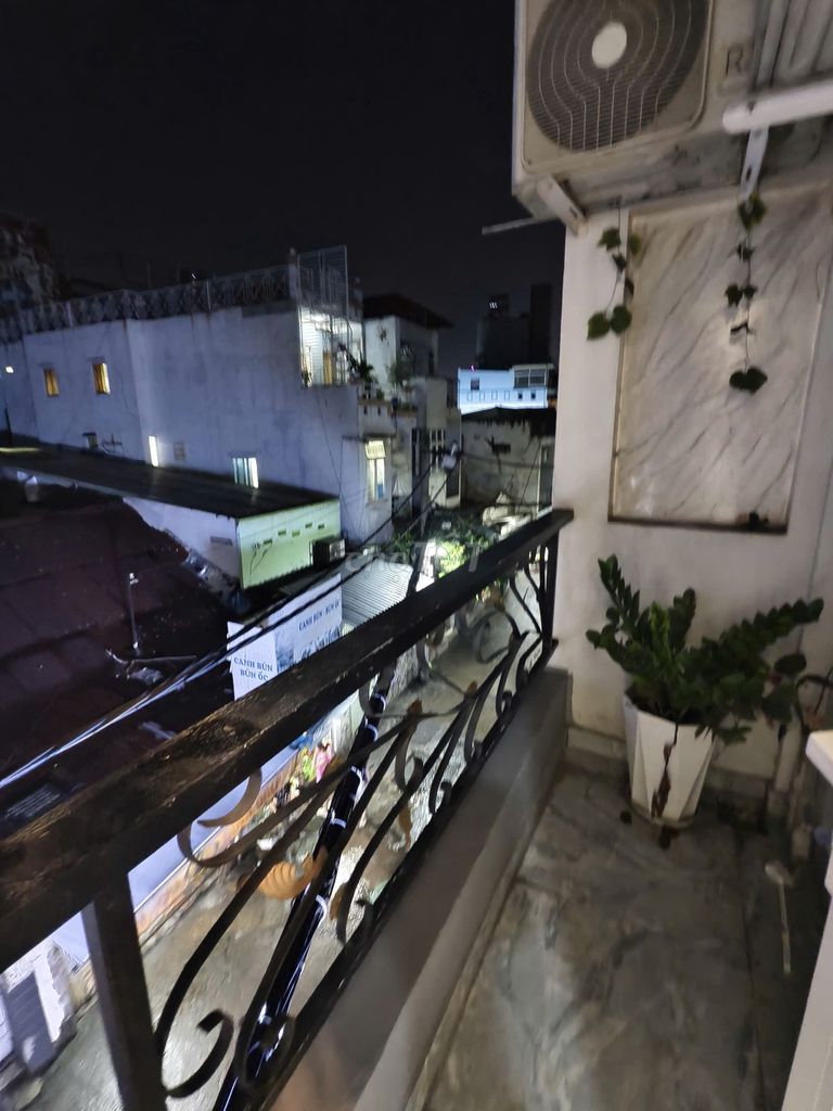 - Phan Đình Phùng 30 M2 5th floor bedroom 5 toilet 5