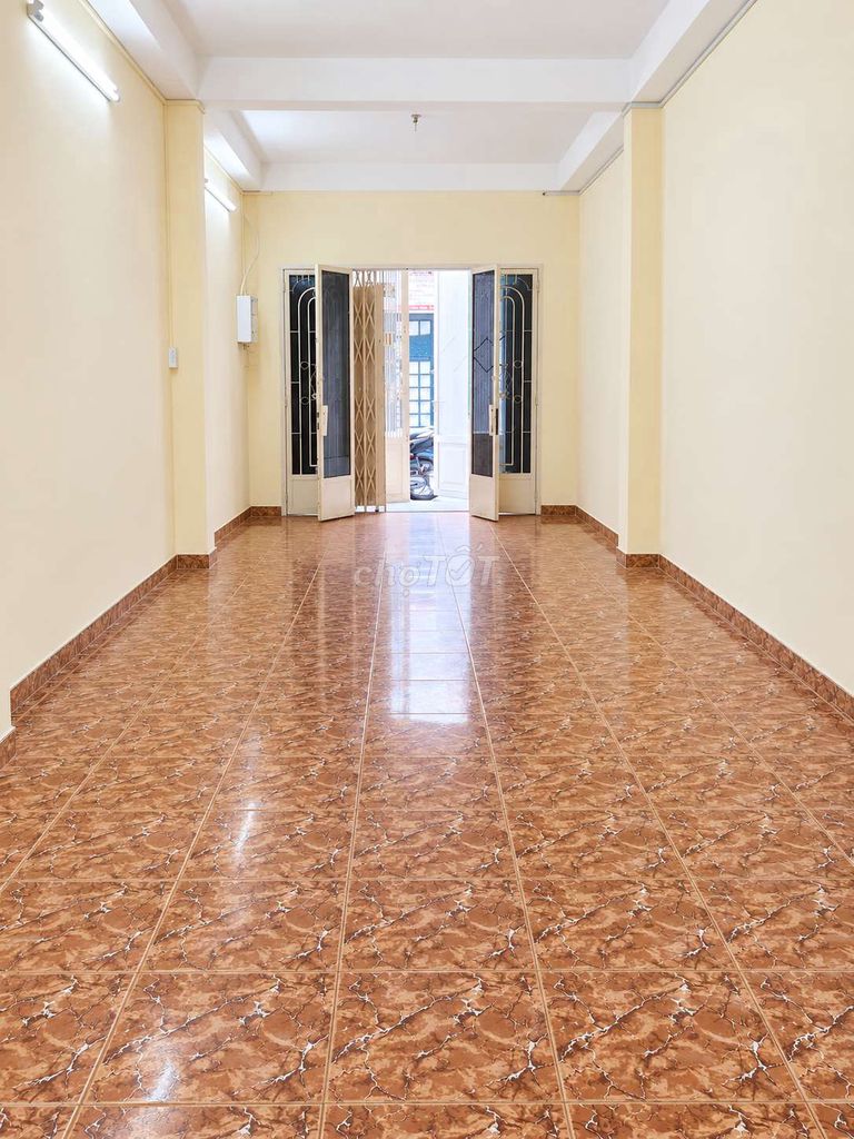 15 million-four bedrooms to Đặng Văn Ngữ.