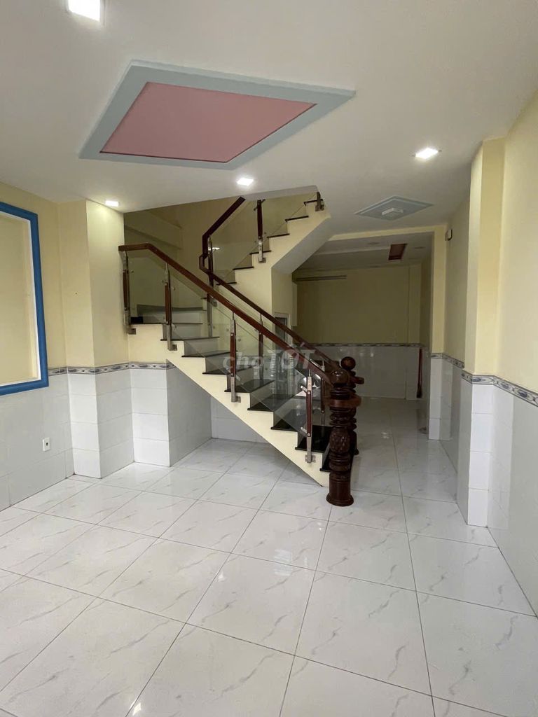 The guest room next to the constitution