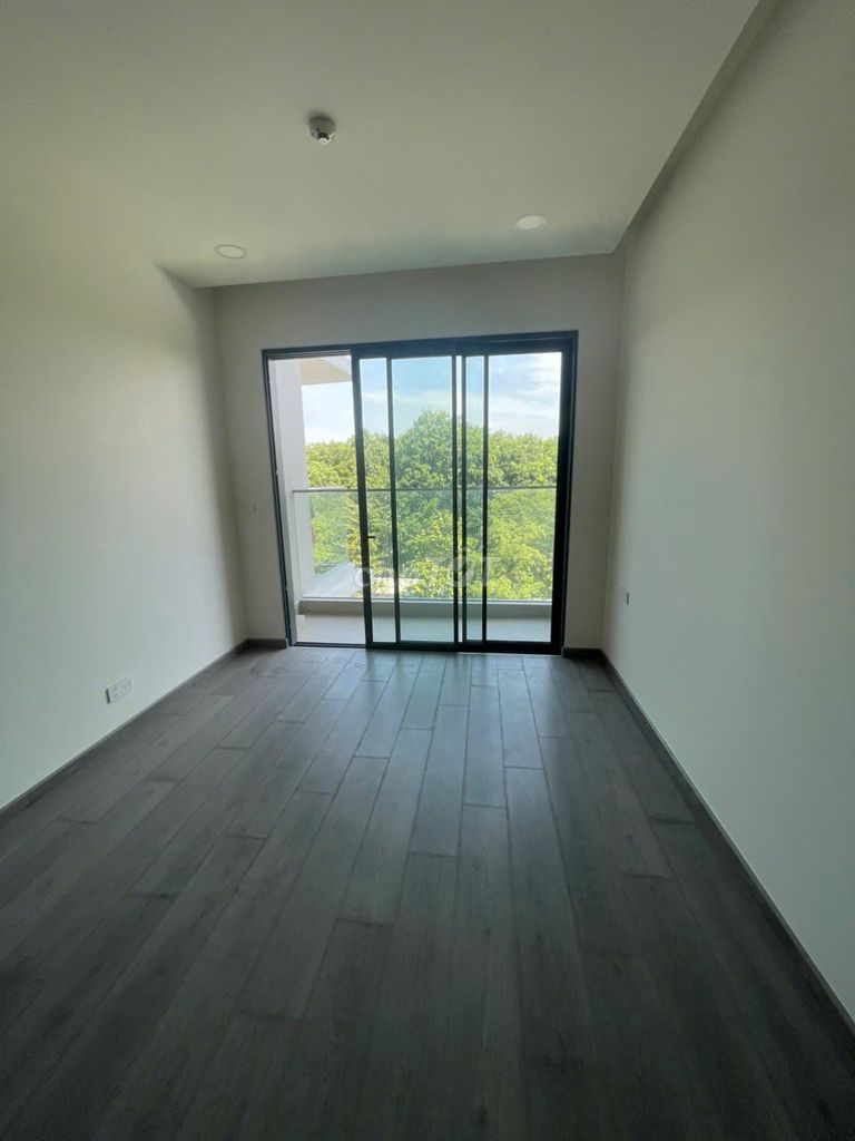 3 bedroom diammond centery - 120 M2, rent only 19 million a month.