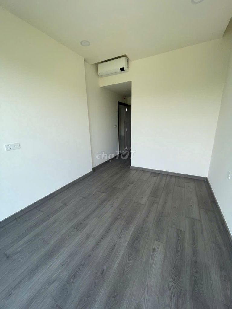 3 bedroom diammond centery - 120 M2, rent only 19 million a month.